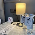 12 酒店 3*